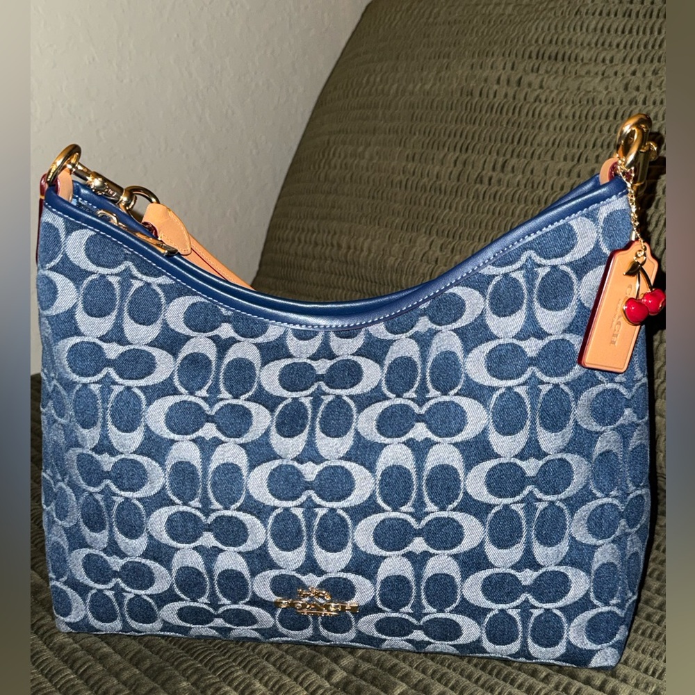 Laurel Shoulder Bag in Signature Denim